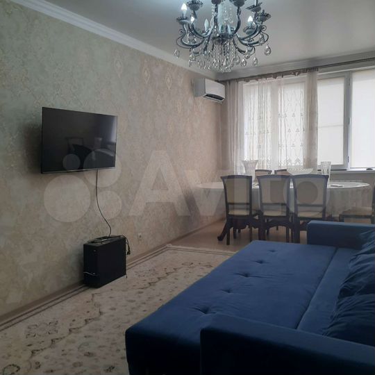 2-к. квартира, 65 м², 2/10 эт.