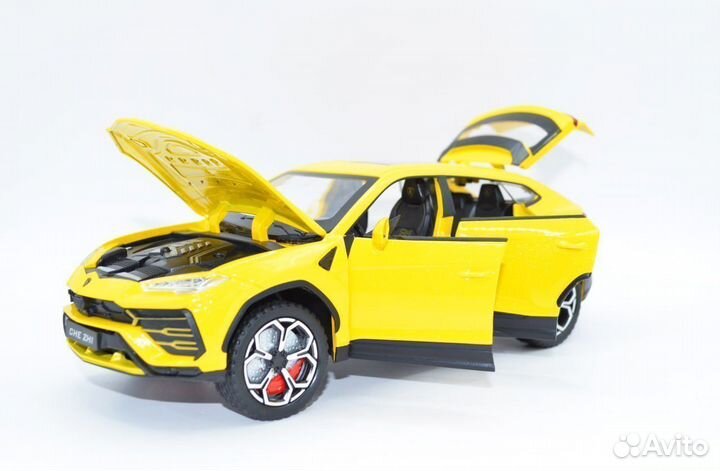 Металлическая машинка Lamborghini urus