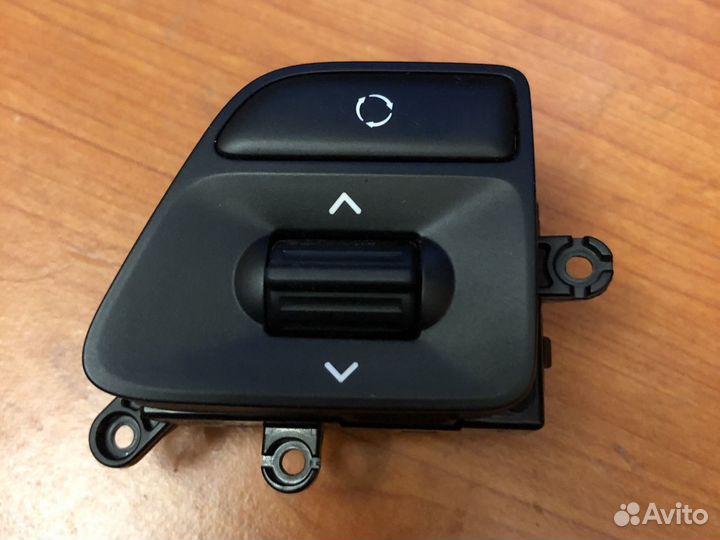 Кнопки на руль Kia Ceed