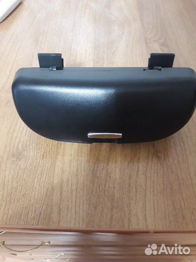 Автомобильный футляр для очков