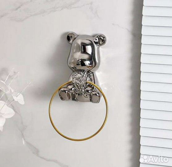 Держатель для полотенец Bearbrick