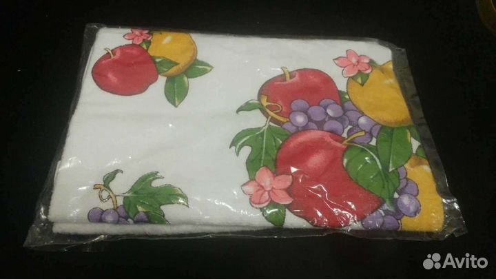 Комплект из 2 полотенец, новый