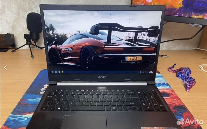 Закрыли офис, много мощных б/у ноутбуков