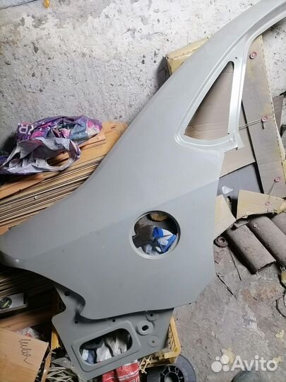 Volkswagen polo крыло заднее правое