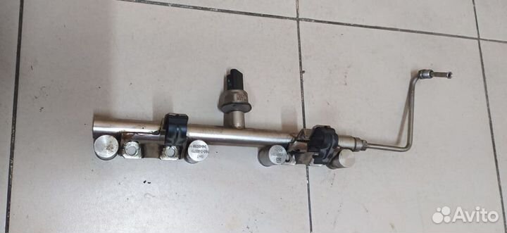 Рейка топливная (рампа) Citroen DS4