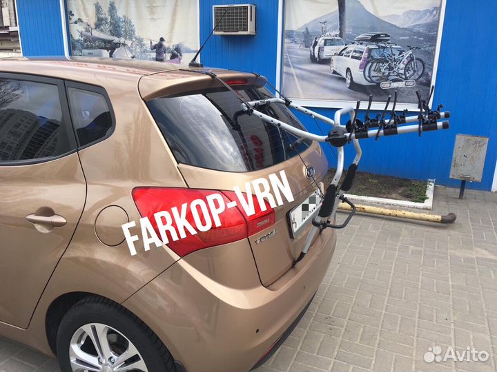 Велокрепление на заднюю дверь Thule