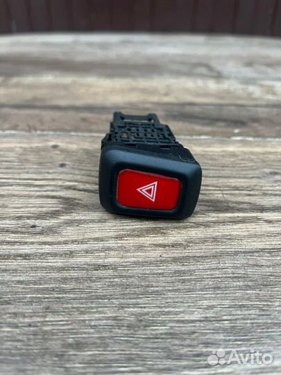 Кнопка аварийной остановки Nissan Almera N16 1.5