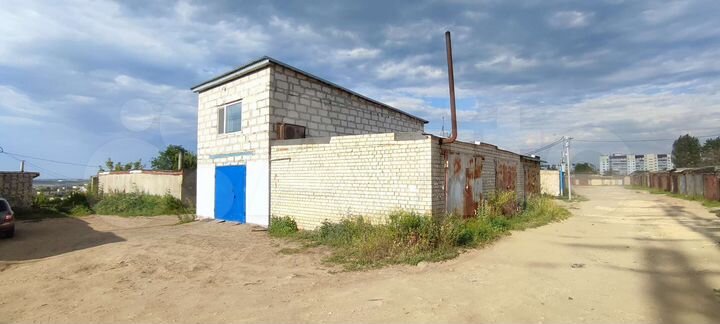 Гараж, > 30 м²