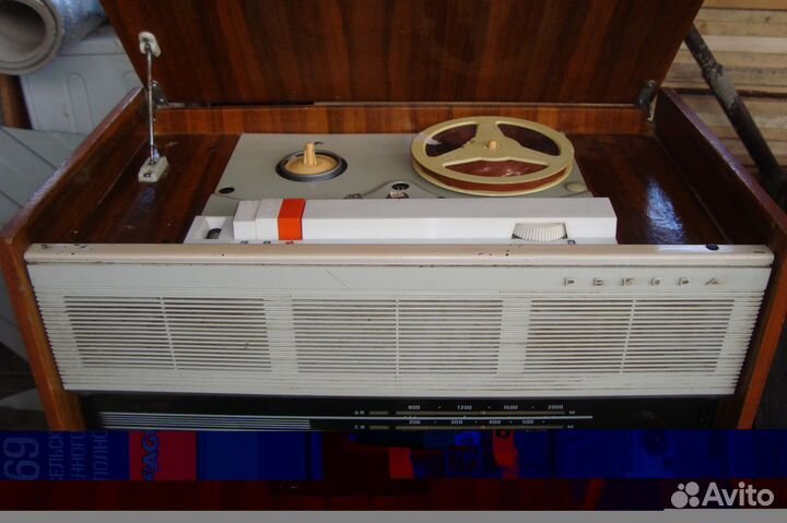 Радио рекорд + катушечный магнитофон