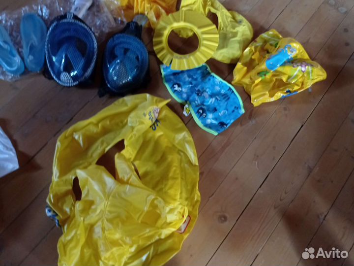 Вещи для плавания