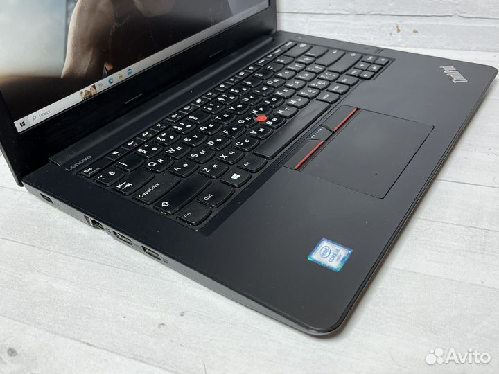 Мощный компактный Lenovo Core i3/FHD/DDR4/SSD180gb