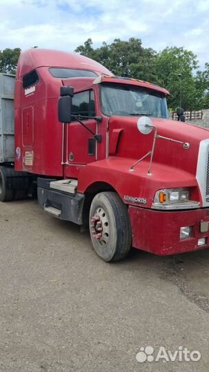 Kenworth T600, 2004