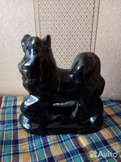 Собаки сувенирные. Майолика и оникс