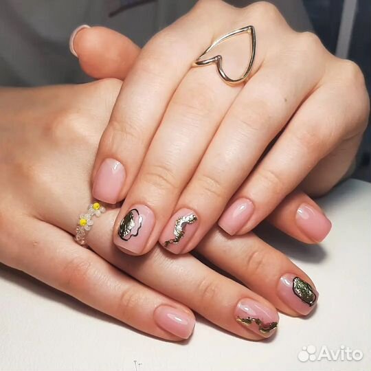 Маникюр и наращивание ногтей