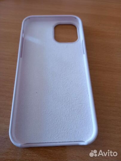 Чехол на телефон