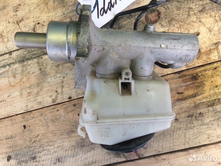 Opel Astra H Главный тормозной цилиндр