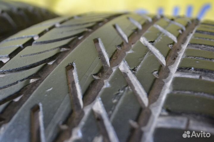 Goodyear Eagle F1 AT 235/60 R18