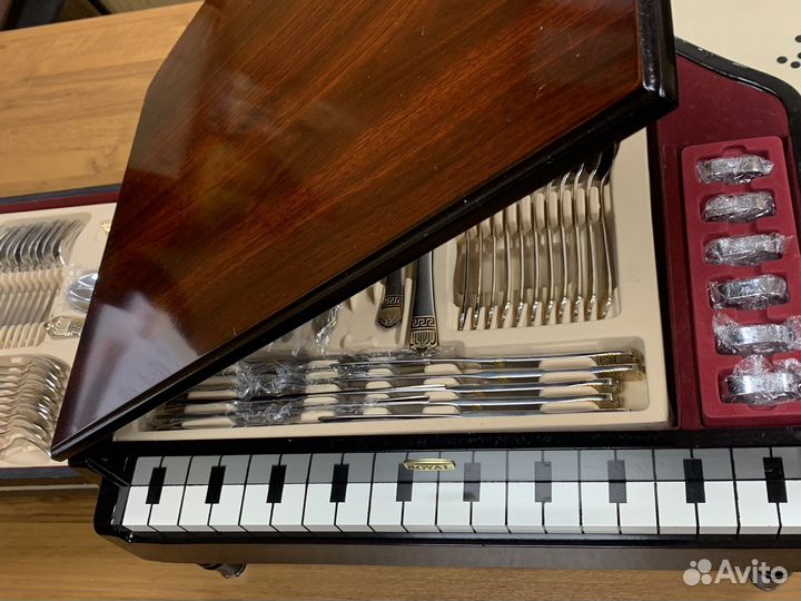 Набор столовых приборов royal