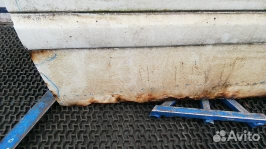 Дверь передняя правая mercedes benz vito W639 (2UK