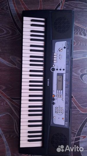 Синтезатор Yamaha PSR- E213