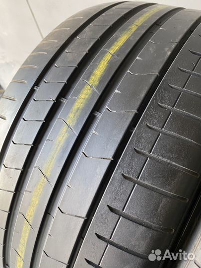 Pirelli P Zero PZ4 275/35 R20
