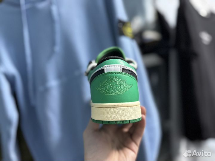 Кроссовки Nike Air Jordan 1 low