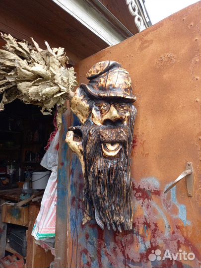 Настенные и напольные скульптуры