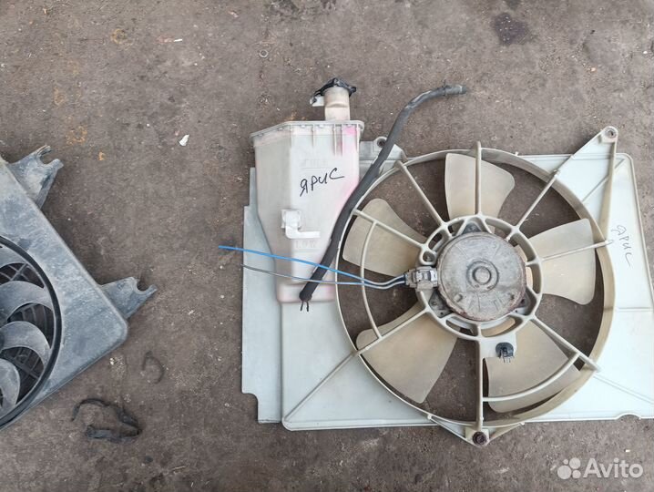 Вентилятор охлаждения Toyota Yaris
