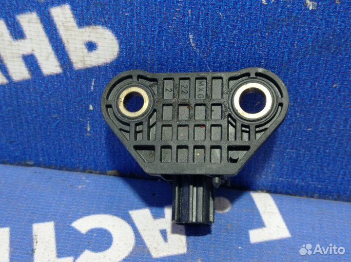 Датчик удара Nissan Teana J32 седан 2009