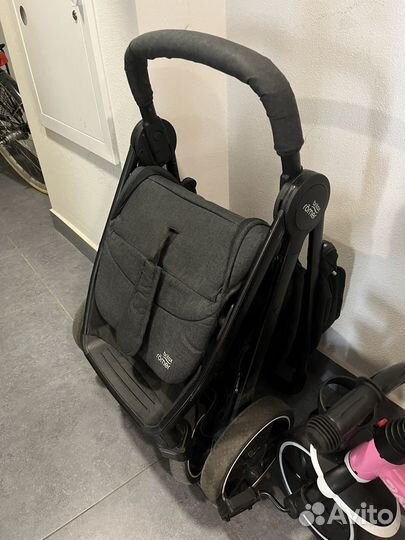 Прогулочная коляска britax