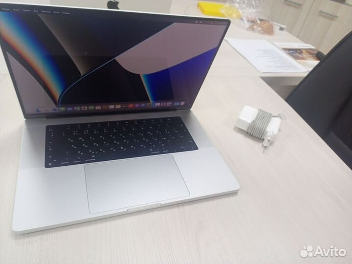 Apple macbook pro 16