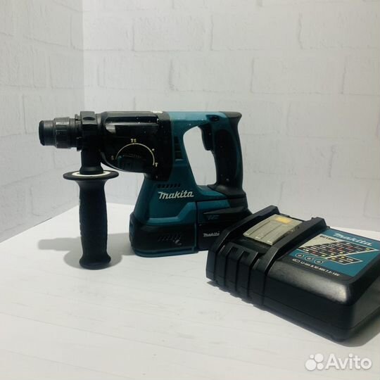 Перфоратор аккумуляторный Makita DHR242RFE