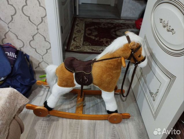 Игрушка качалка лошадь