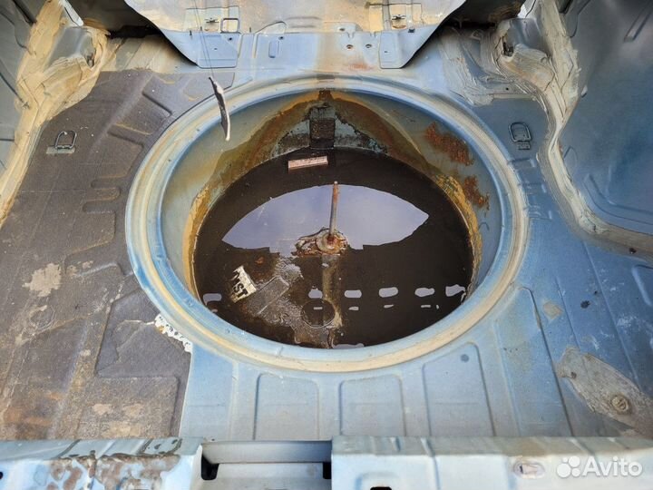 Ванна багажника на Opel Astra H седан