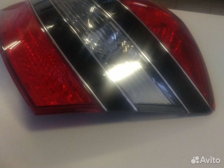 Фонарь задний правый