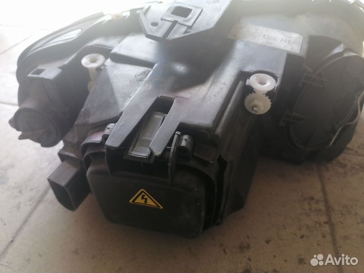 Фара левая Audi a3 8p