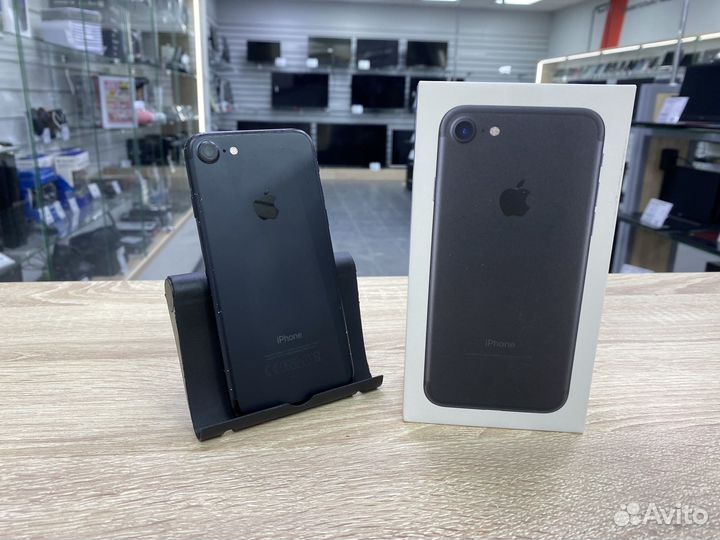 iPhone 7, 32 ГБ