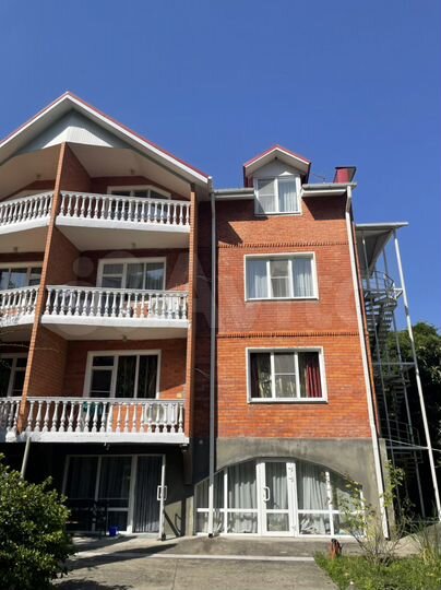 2-к. квартира, 50 м², 2/3 эт.