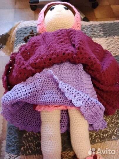 Коллекционная вязаная кукла