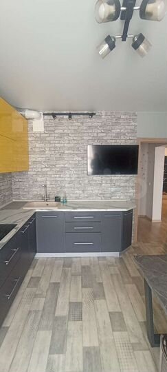 2-к. квартира, 64 м², 17/17 эт.