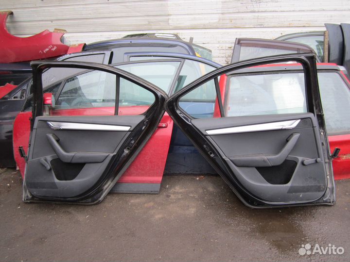 Дверь задняя правая Skoda Octavia A7 liftback