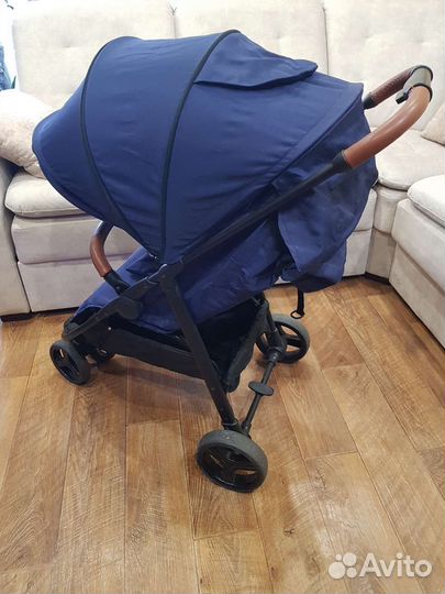 Прогулочная коляска McCan M-6