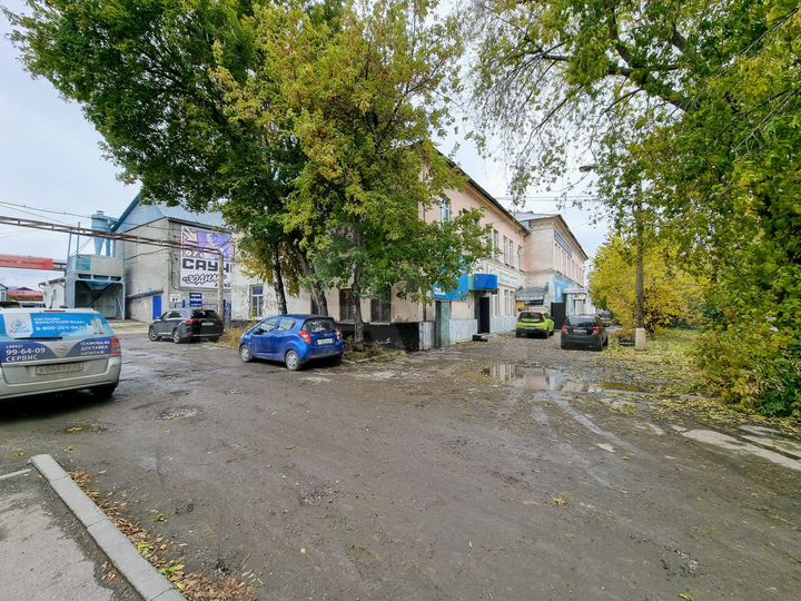 Административное Здание, 900 м²