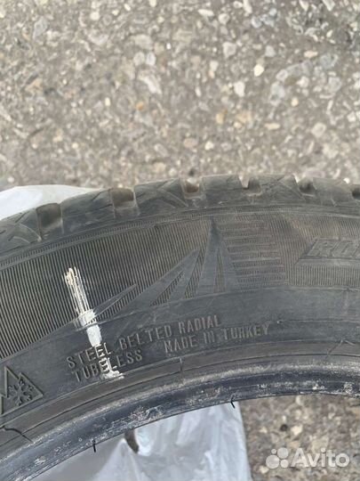 Dunlop SP Winter Ice 03 235/50 R18 101T