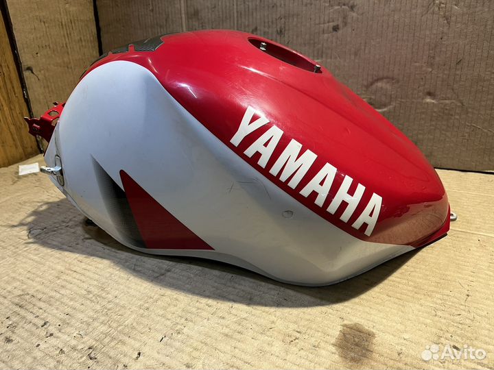 Yamaha R6 топливный бак 99-02