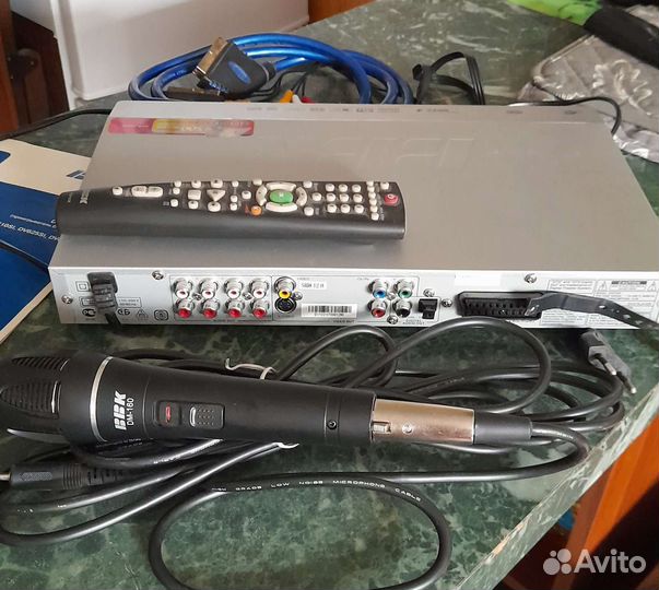 Портативный DVDпроигрыватель с караоке ввк