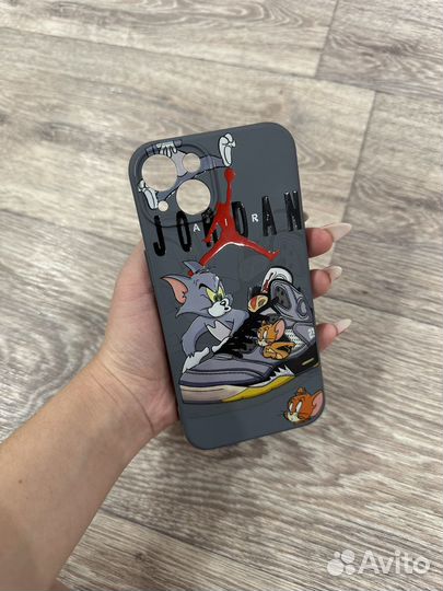 Чехол на айфон 13