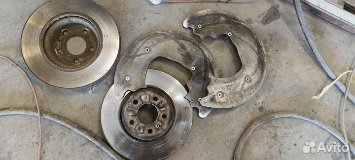 Суппорта Audi a4 b9 1.4l