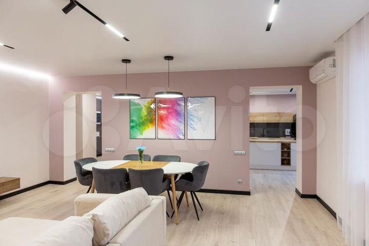 3-к. квартира, 135 м², 1/10 эт.