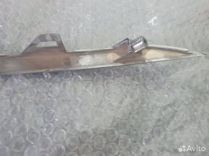 Накладка на бампер передняя правая LADA Granta